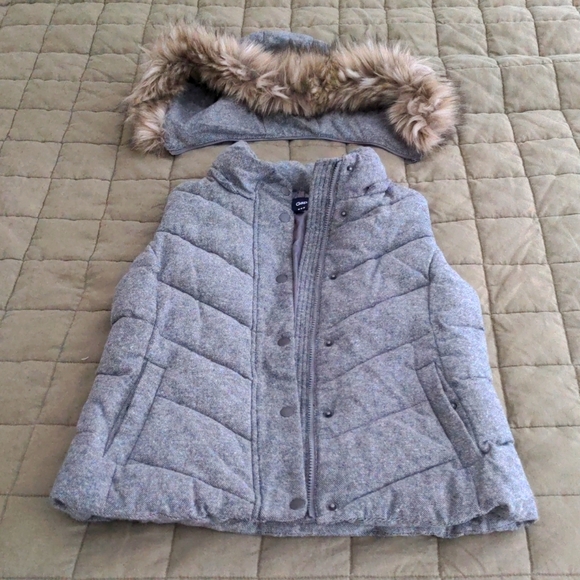 Gap Quilted Puffer Vest with Removable Hood Size S - Picture 1 of 7